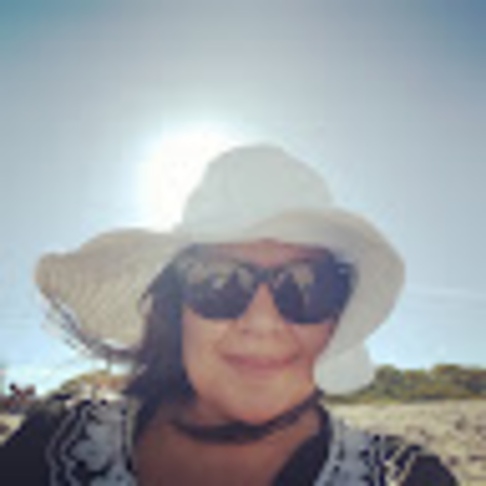 Meet your Posher, Ana sofia